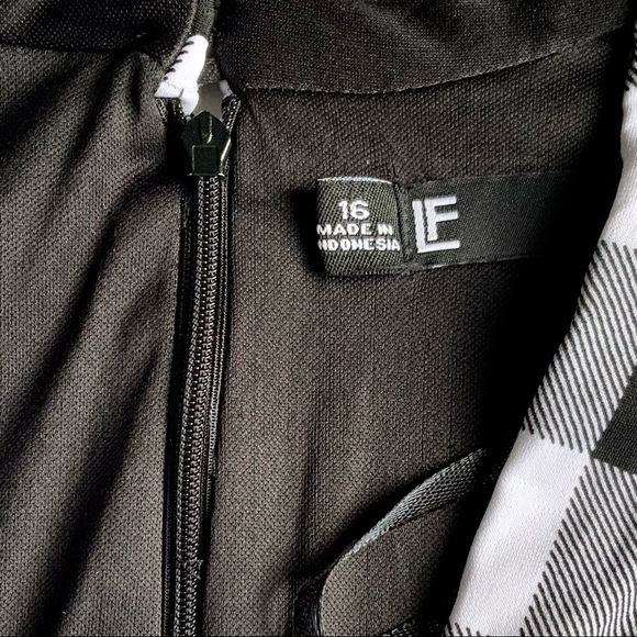 LESLIE FAY Black & White Gingham, Faux Wrap MIDI, A-Line Dress, 3/4 Sleeves - Picture 6 of 7